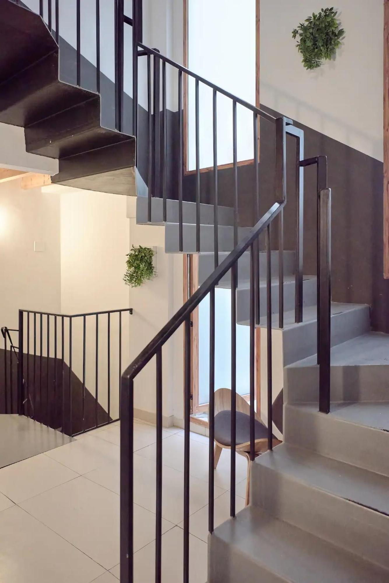 Appartement Sunny Cozy Penthouse With A Terrace At Plaza Del Carmen à Valence Extérieur photo